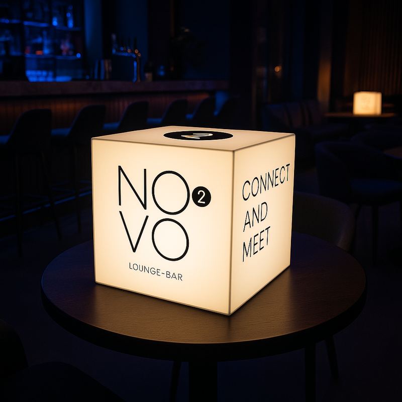 Sześcian dekoracyjny z plexi podświetlany LED element świetlny