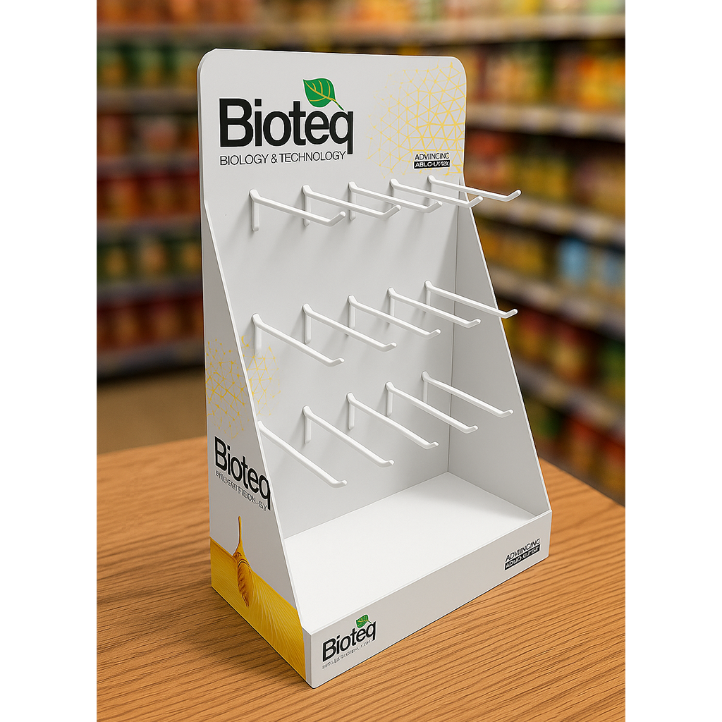 Ekspozytor Bioteq z białego HIPS z hakami na produkty w eurozawieszkach